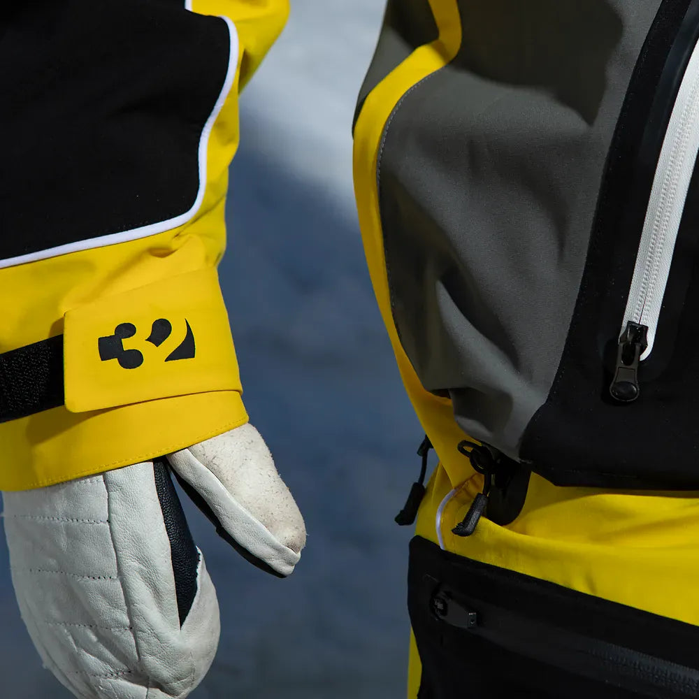 Light X Walker Anorak Non-Insulated Jacket ThirtyTwo Rider Driven Snowboarding Snow Premium