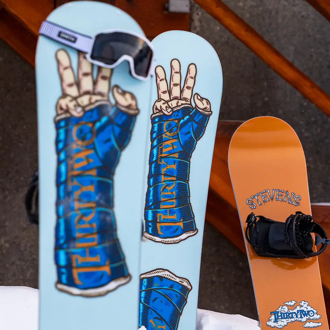 Snowboard Middle Earth Pro Limited Edition | thirtytwo Canada Snowboards ThirtyTwo Rider Driven Snowboarding Snow Premium