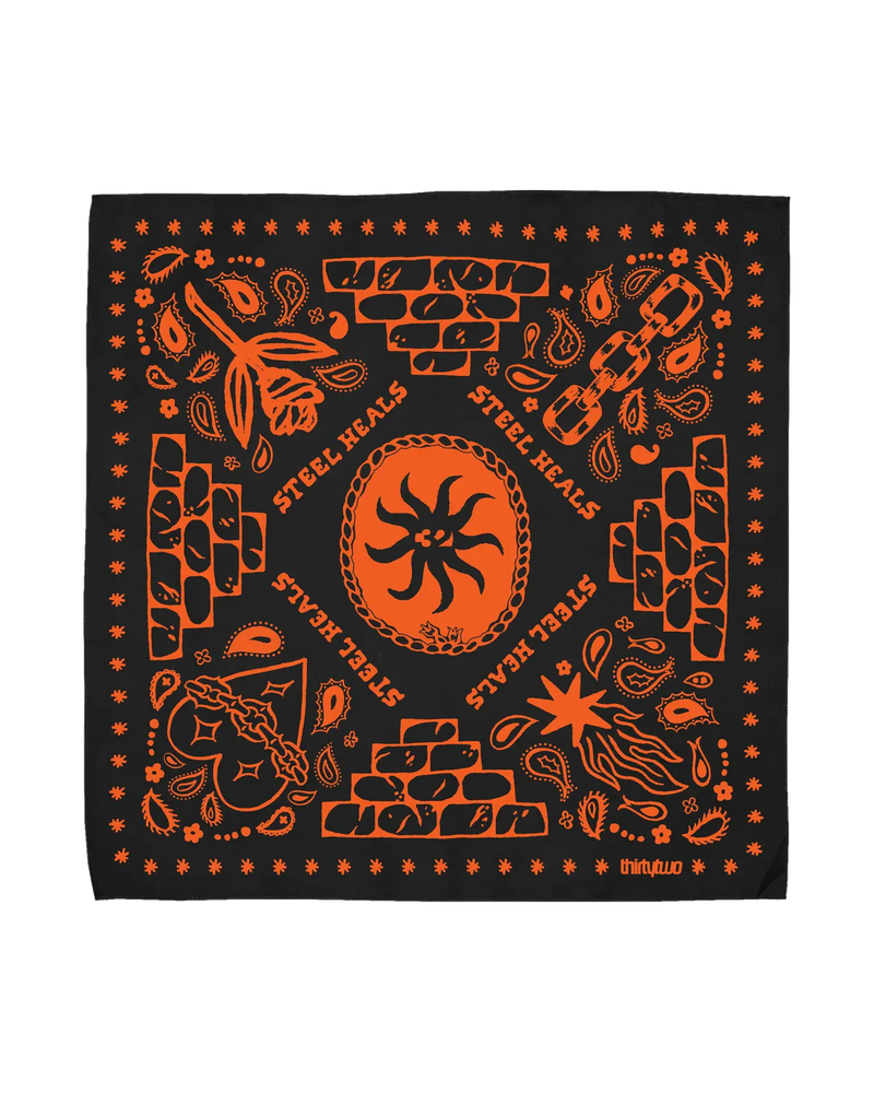 T32M BANDANA