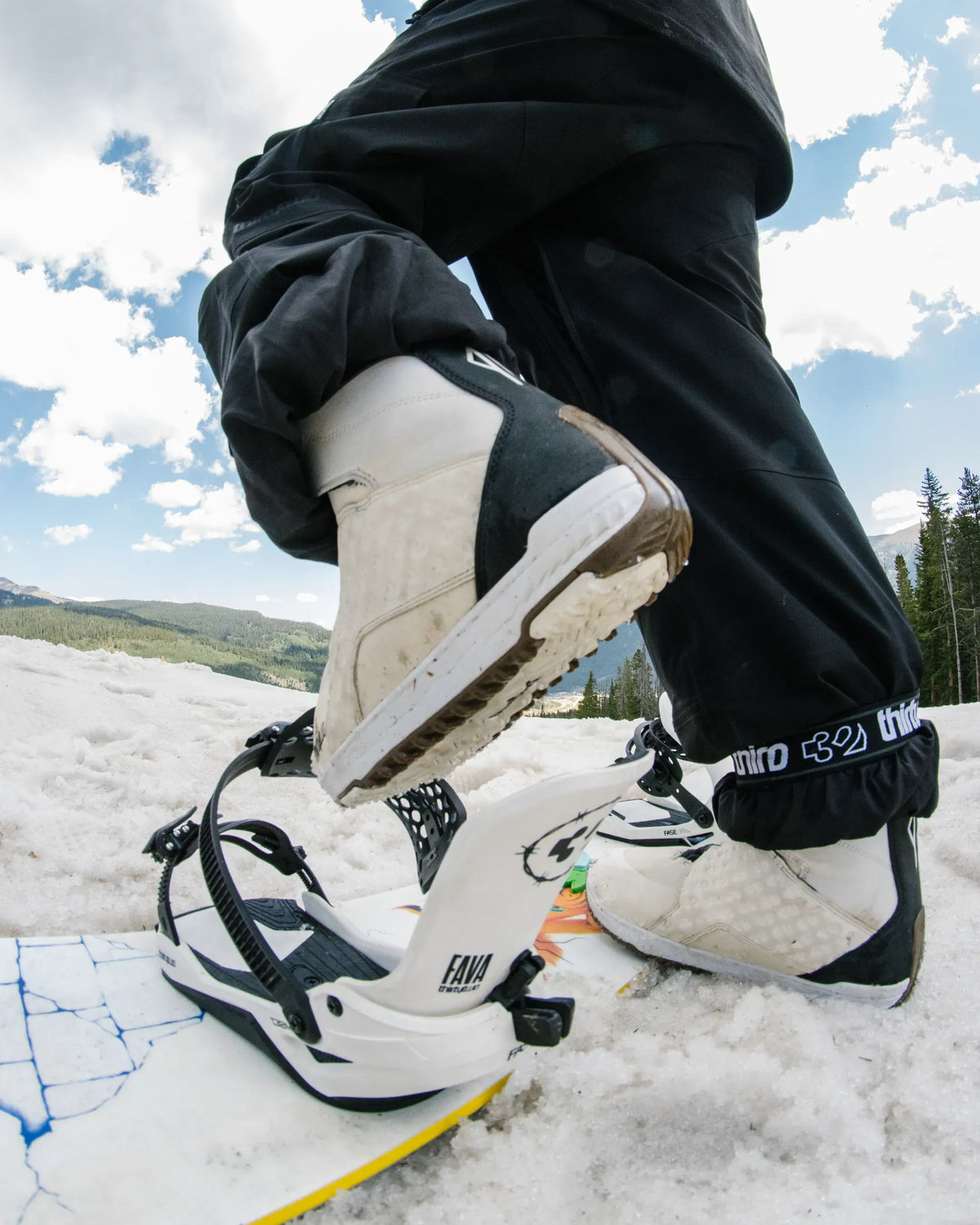 T32M Fava FASE Bindings Thirtytwo Rider Driven Snowboarding Snow Premium
