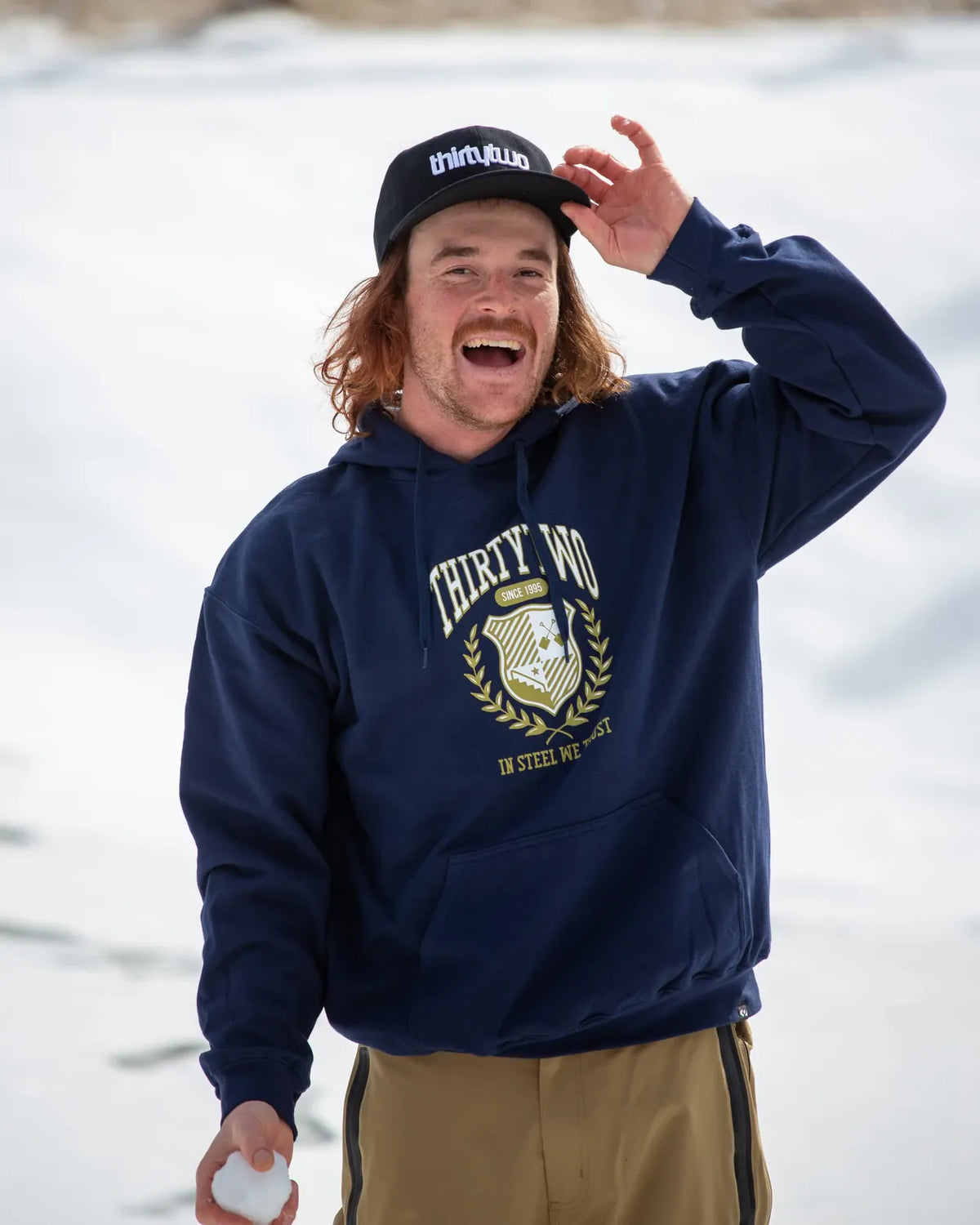CREST HOODIE