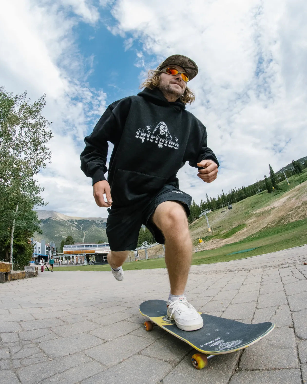 DIGGER HEAVYWEIGHT HOODIE Apparel Technical Thirtytwo Rider Driven Snowboarding Snow Premium
