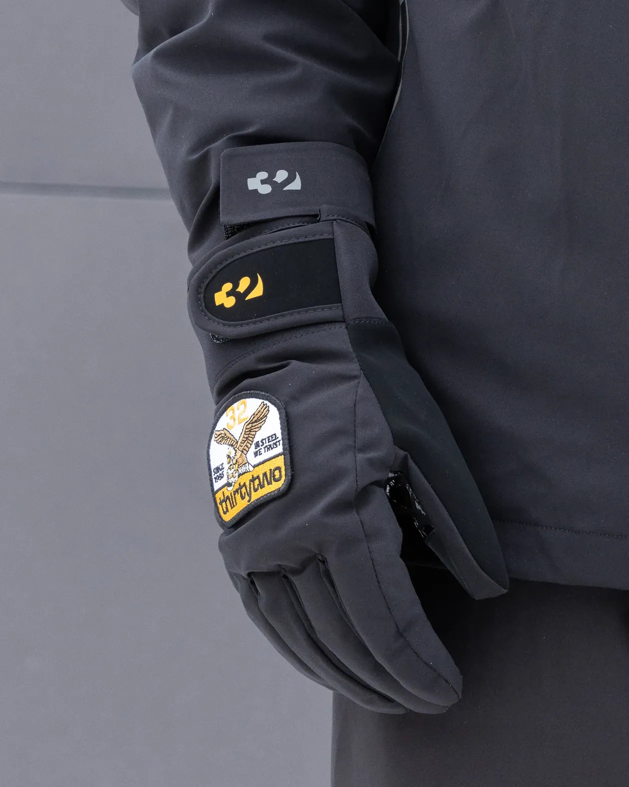 GATEWAY GLOVE