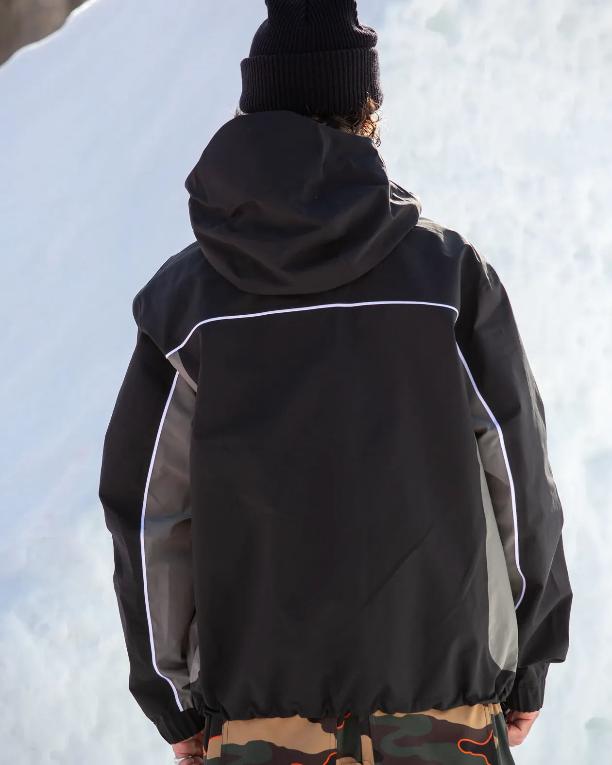 EMBARK JACKET
