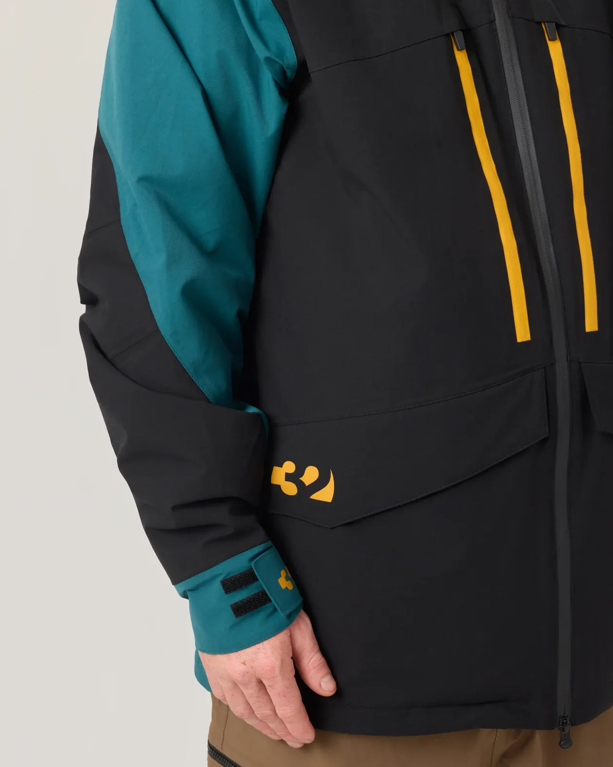 LASHED INSULATED JACKET Outerwear Thirtytwo Rider Driven Snowboarding Snow Premium