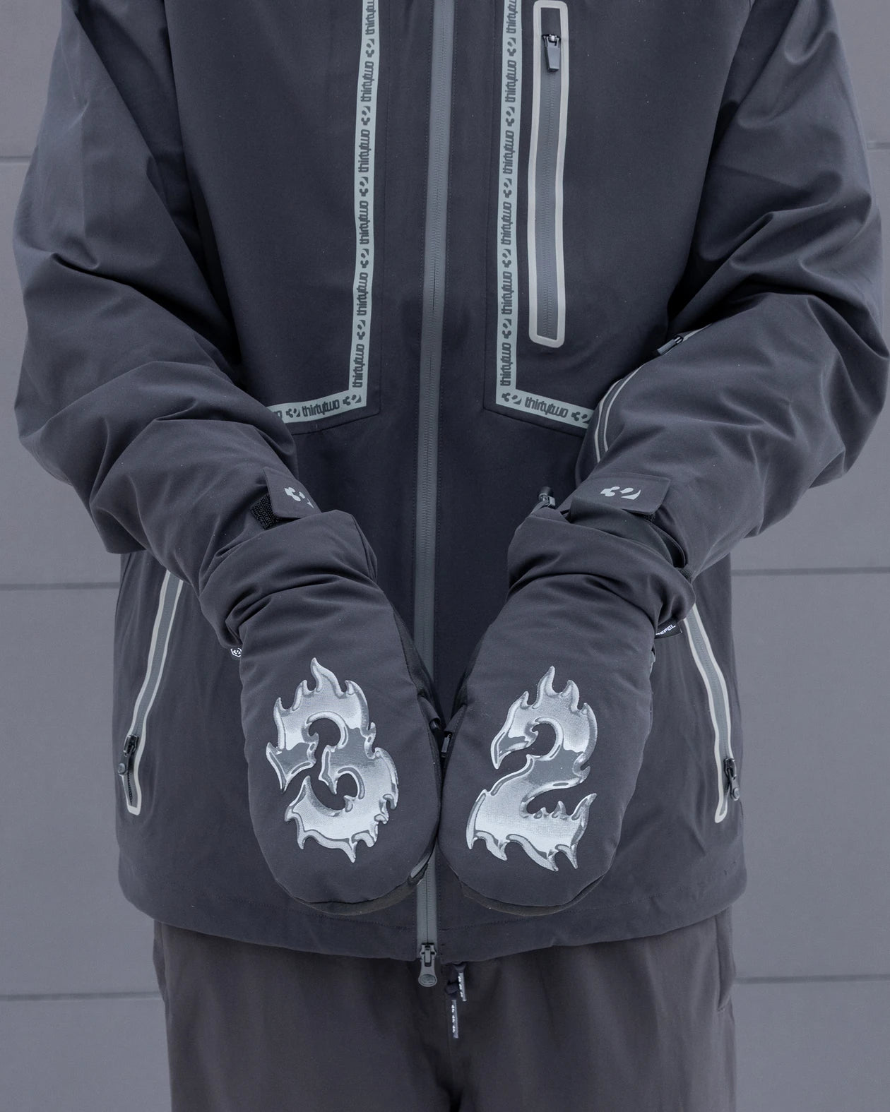 CORP MITT XLT