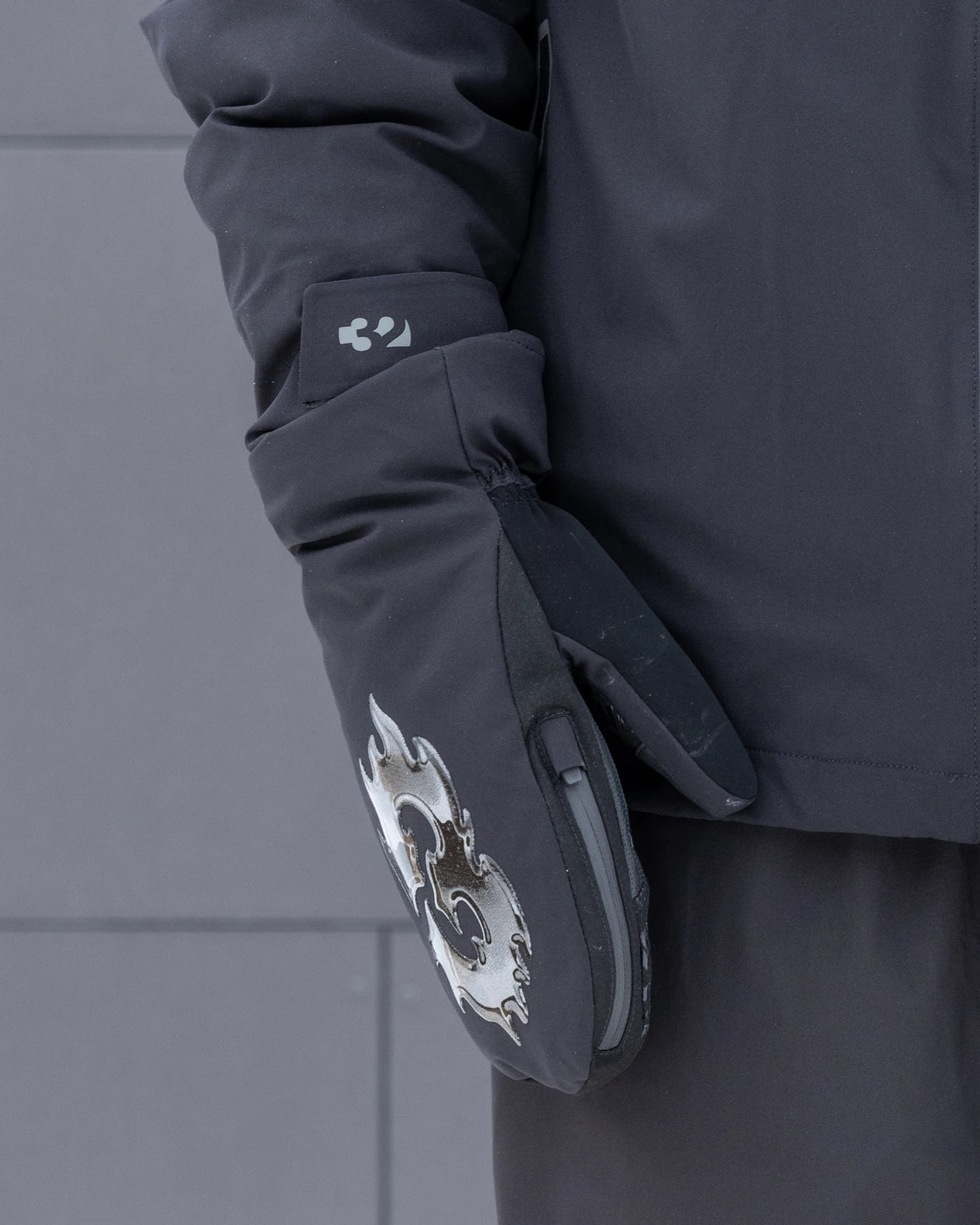 CORP MITT XLT